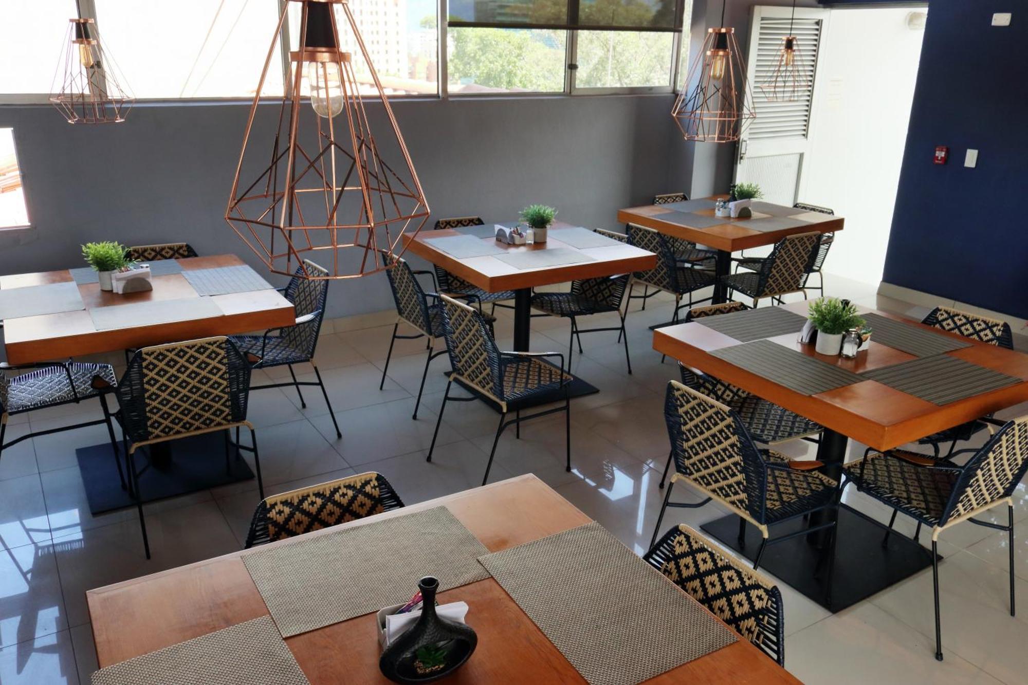 Lleras 10 酒店 Medellín