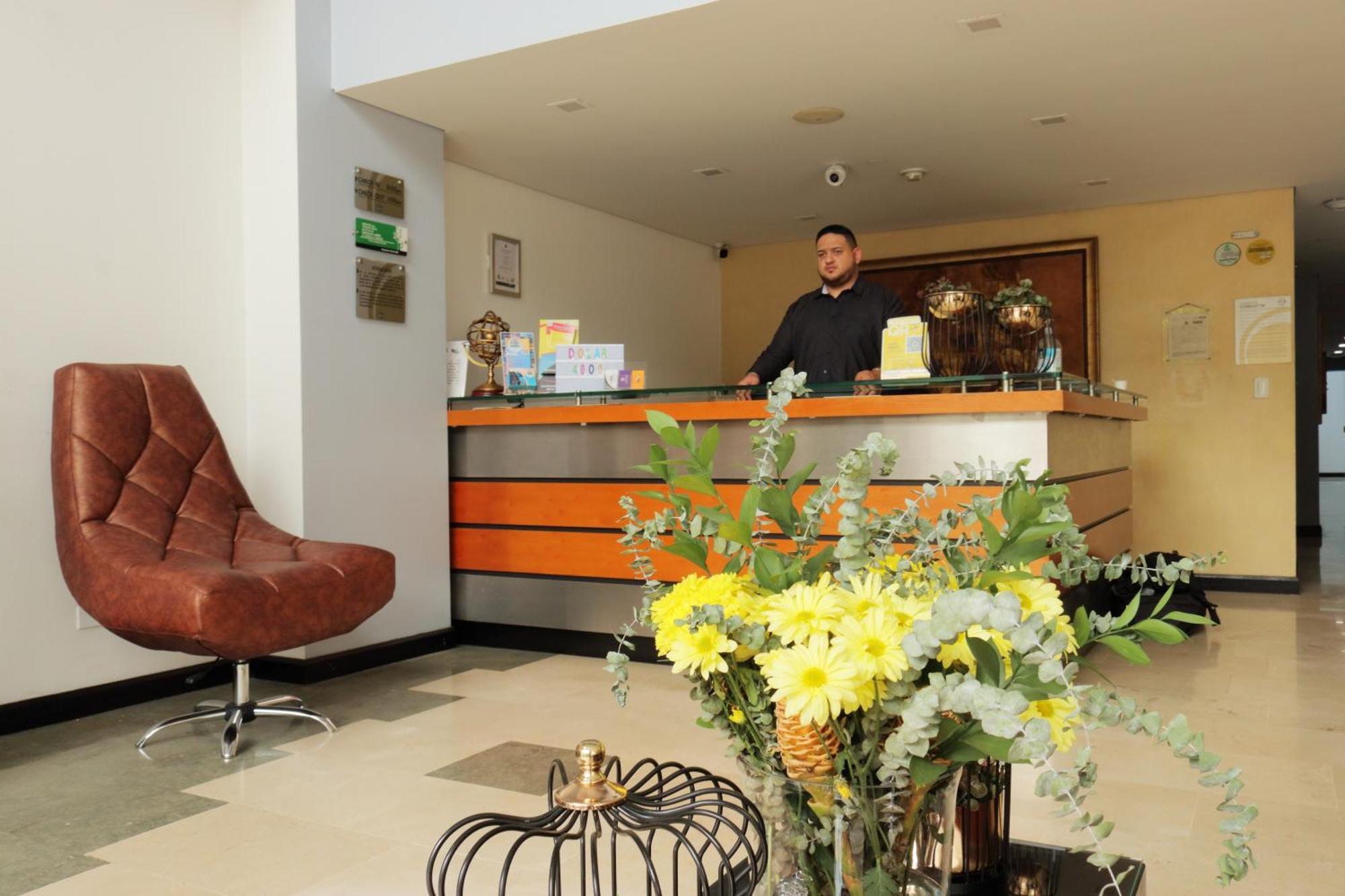 Lleras 10 酒店 Medellín